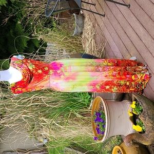 NWT Beautiful tropical look maxi dress, XL-XXL